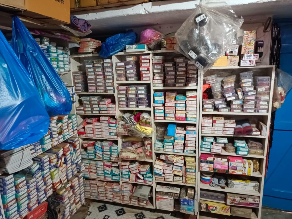 prem shringar store warisaliganj
