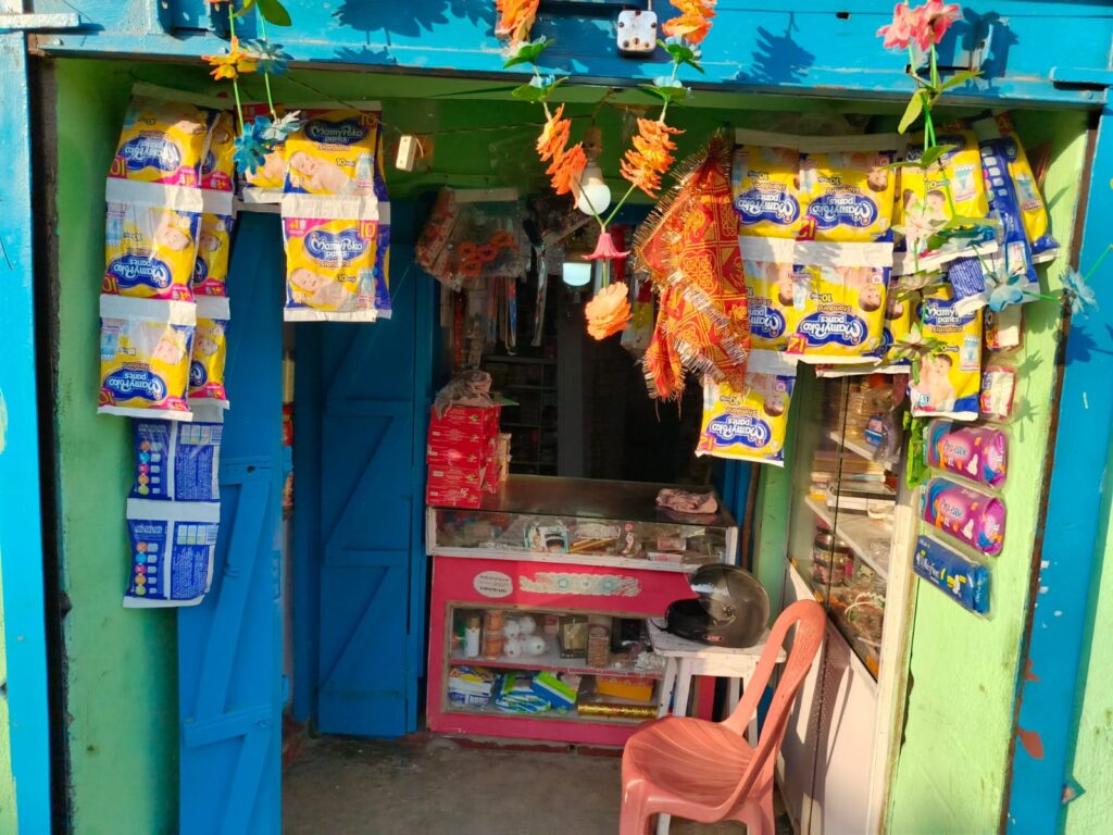 prem shringar store warisaliganj