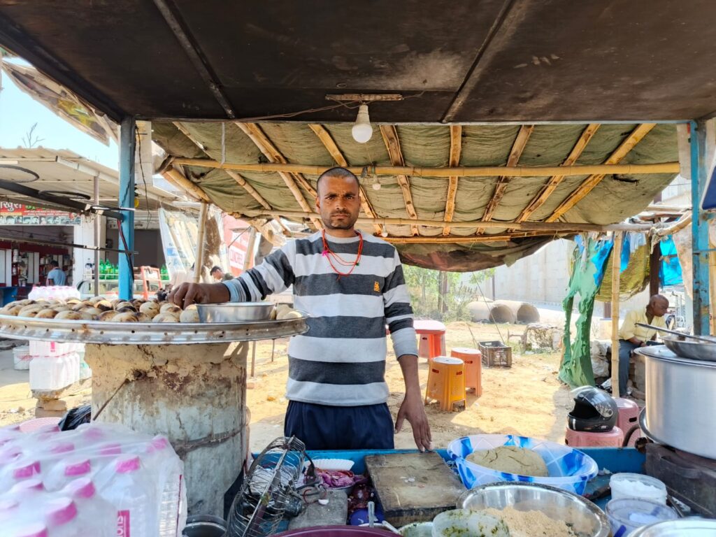 aman litti chokha corner warisaliganj