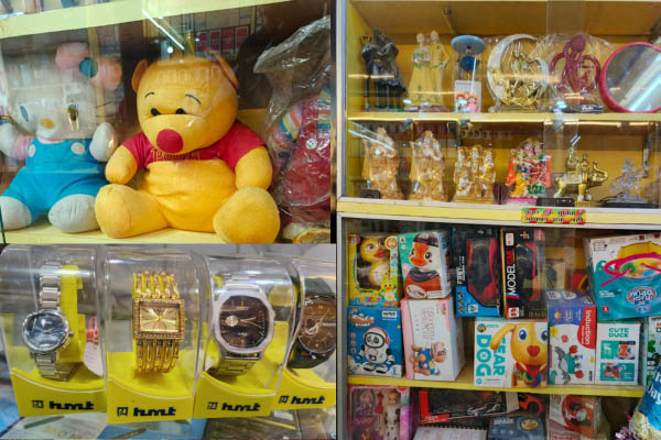 Mobile shop and gift house in Warisaliganj