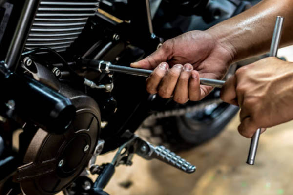 Sudhir Work Shop 2 wheeler garage in Warisaliganj