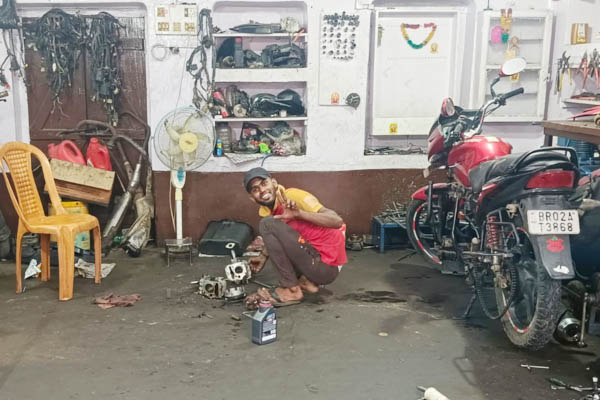 Azad Auto Parts Warisaliganj (1)