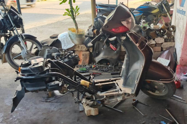 Shambhu Auto Parts motorcycle repair and auto parts shop Nawada